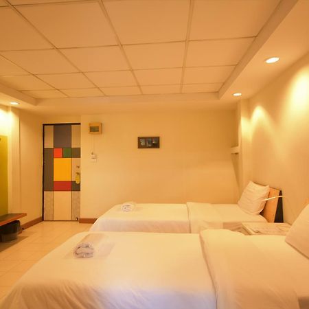 Room At Prachachuen Nonthaburi Eksteriør billede