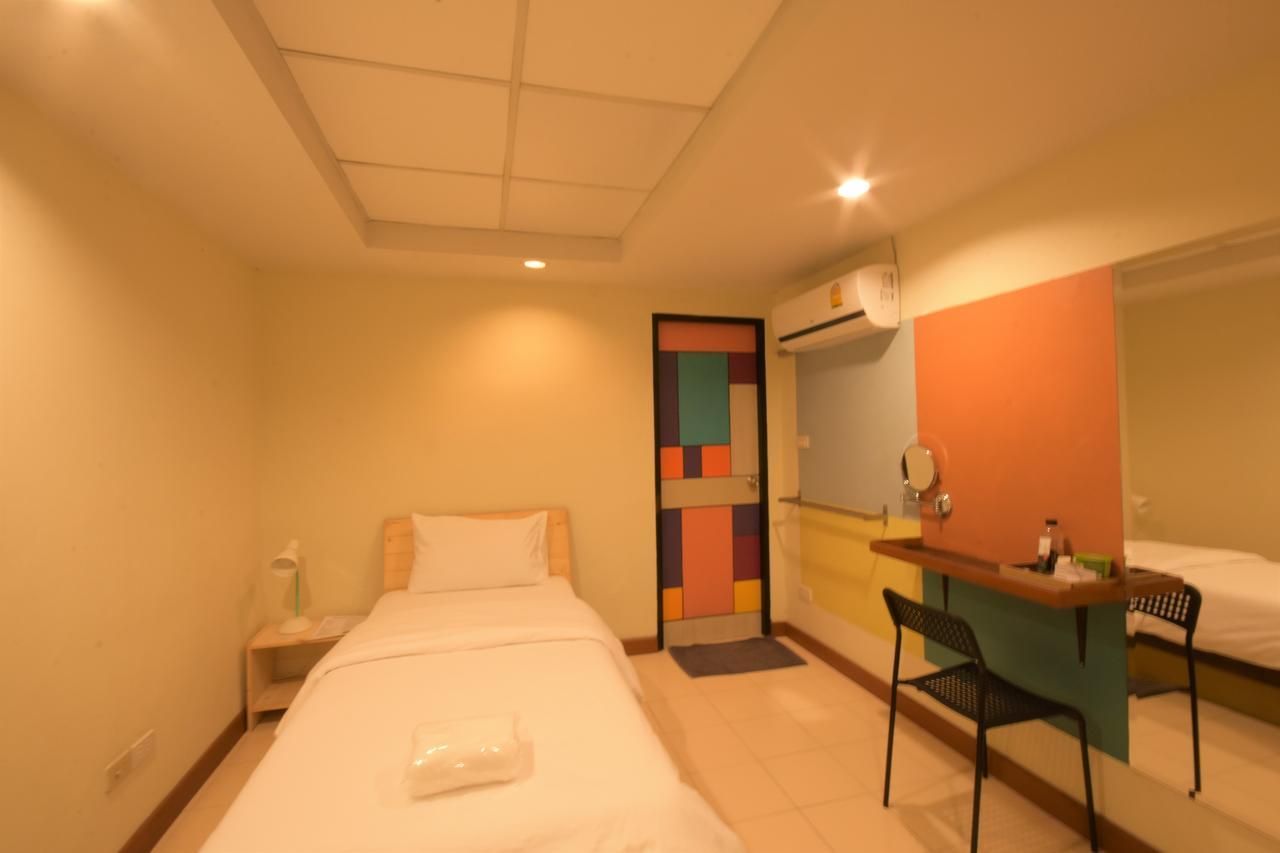 Room At Prachachuen Nonthaburi Eksteriør billede