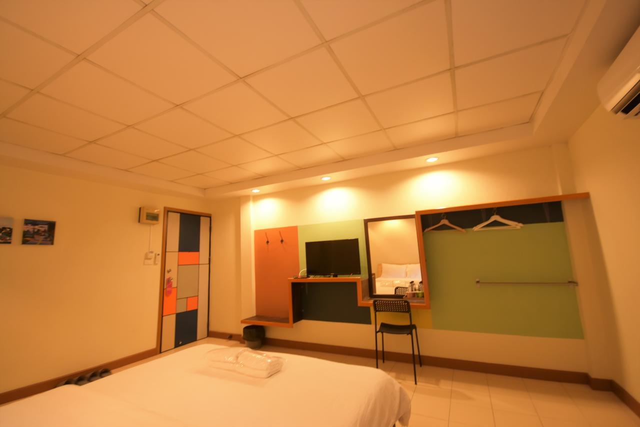Room At Prachachuen Nonthaburi Eksteriør billede