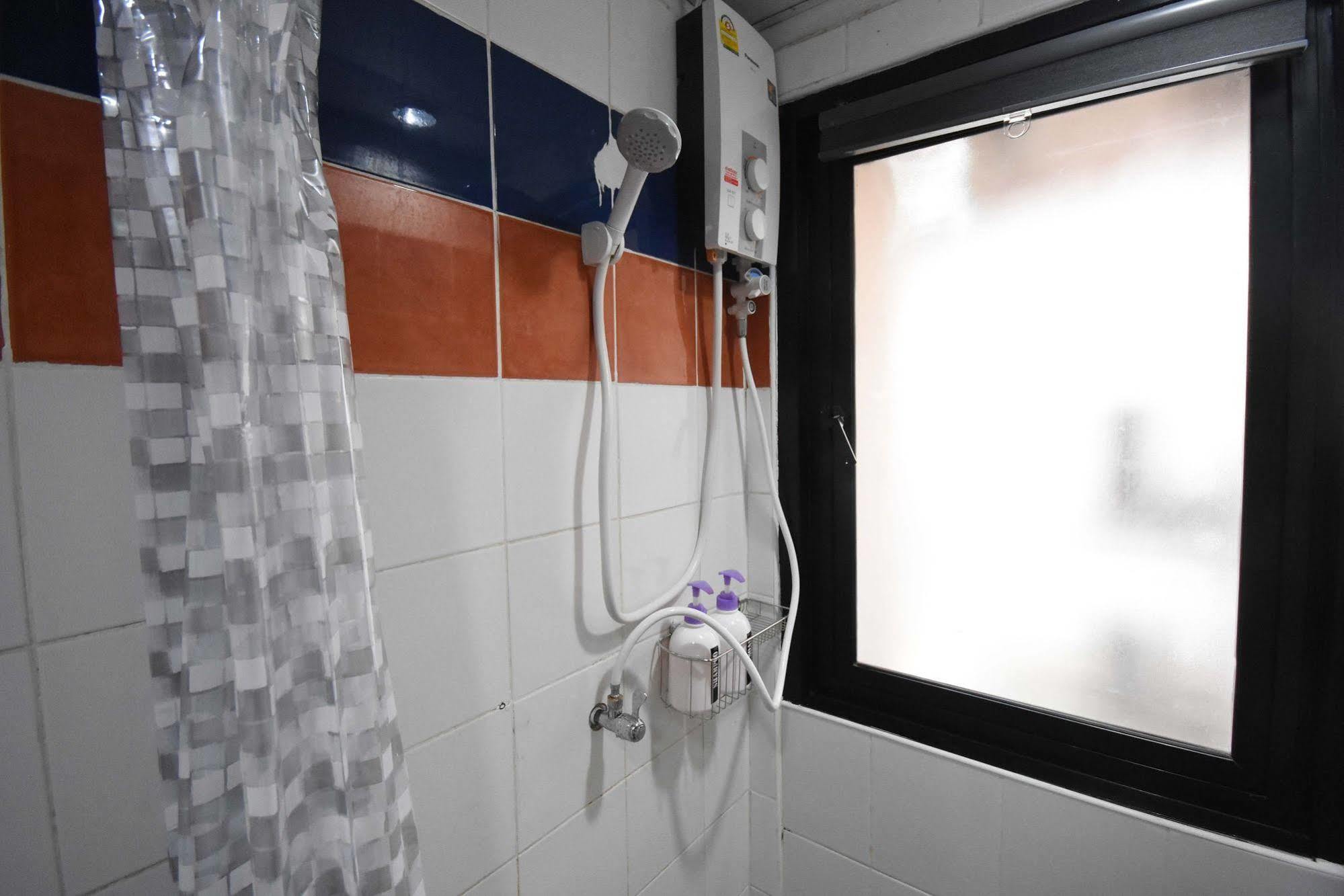 Room At Prachachuen Nonthaburi Eksteriør billede