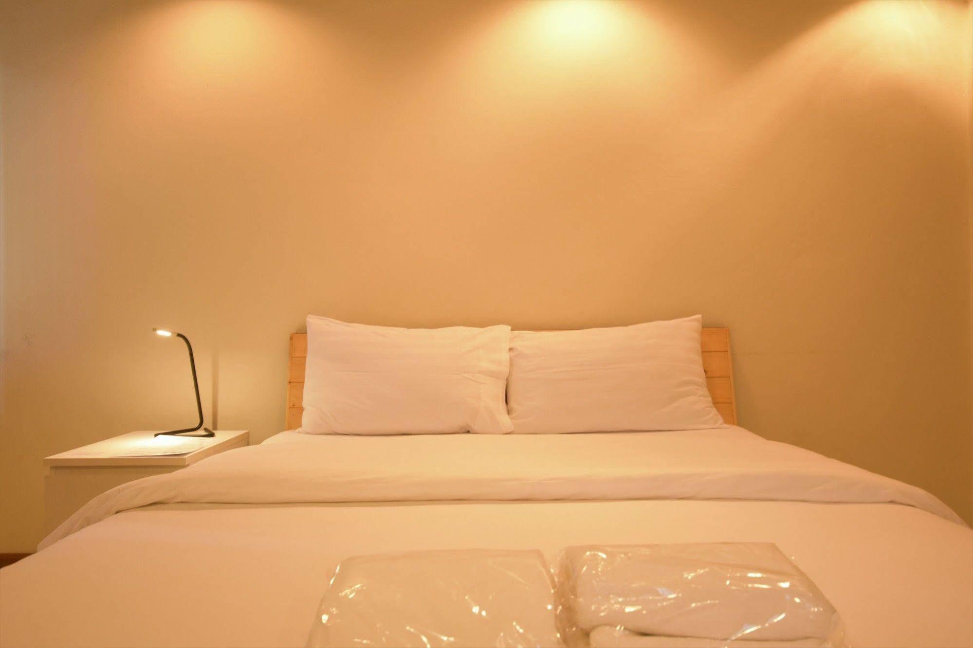 Room At Prachachuen Nonthaburi Eksteriør billede